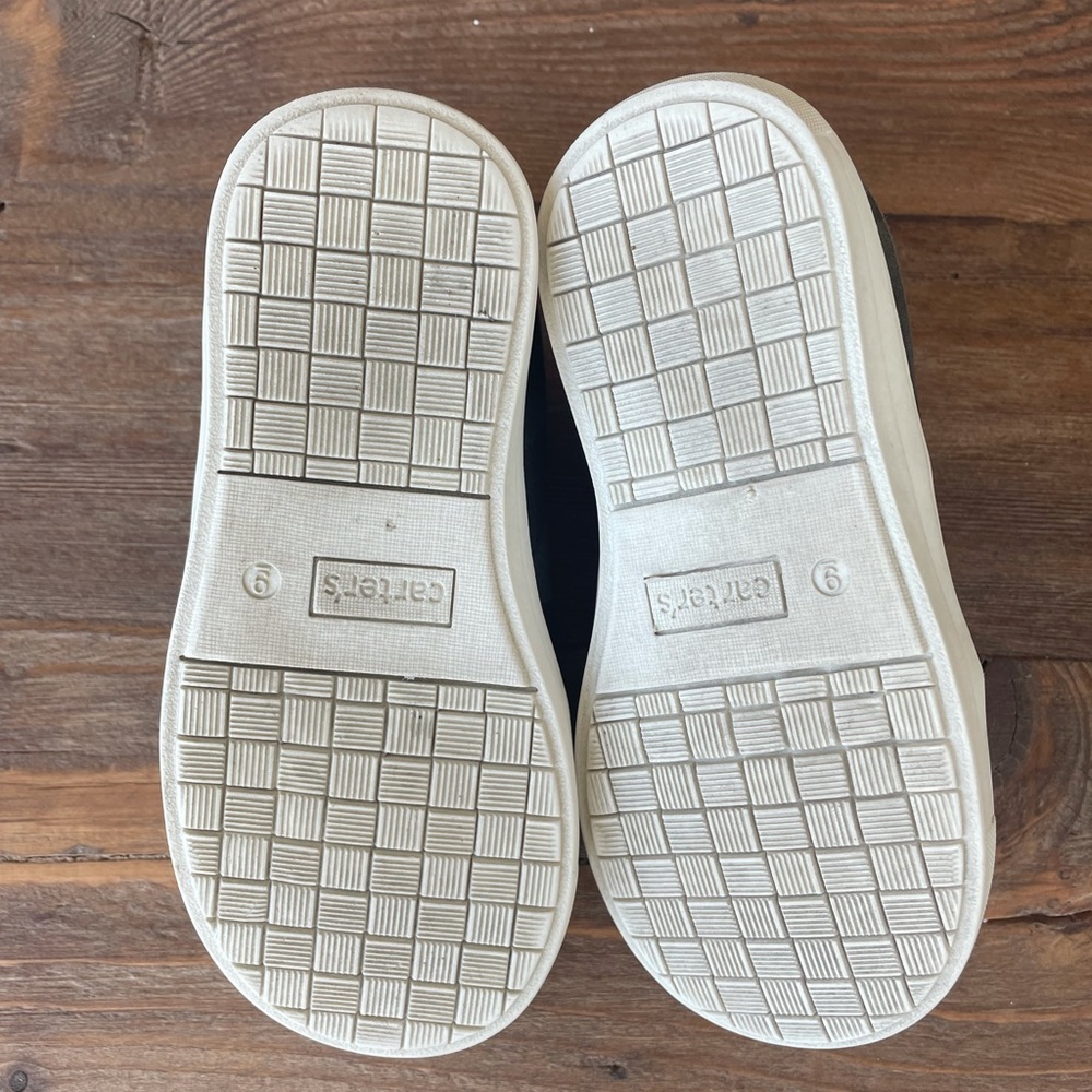 Shoes - Picture 4 of 4